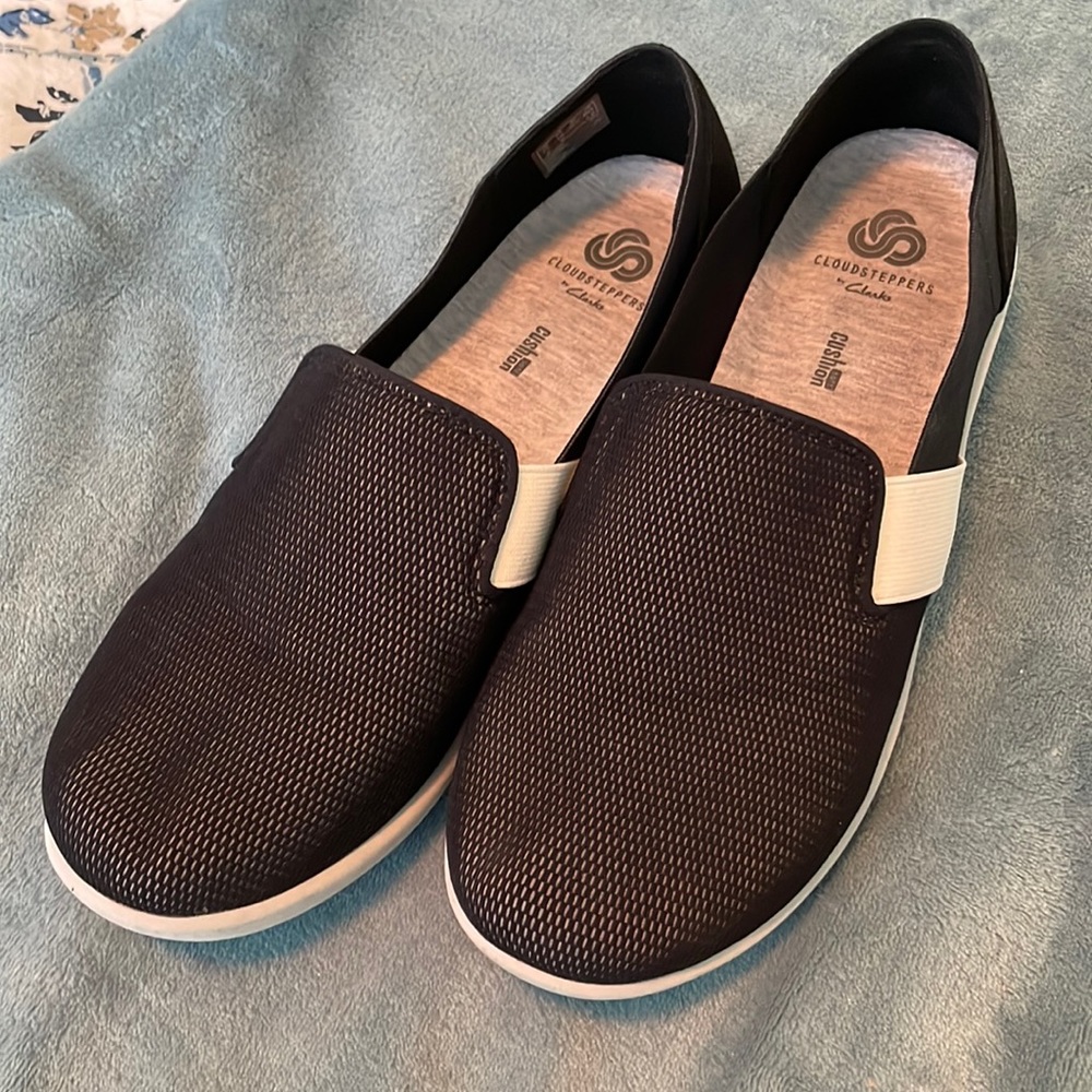 Clarks cloudsteppers casual slip-ons size 10